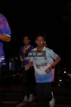 Runner Photo 1700330