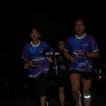 Runner Photo 1700348