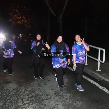 Runner Photo 1700362