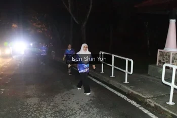 Runner Photo 1700364