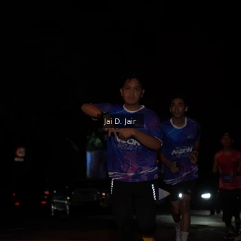 Runner Photo 1700387