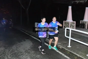 Runner Photo 1700393