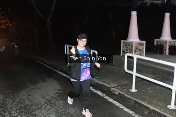 Runner Photo 1700402