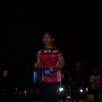 Runner Photo 1700405