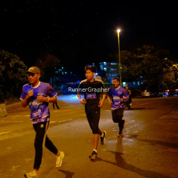 Runner Photo 1700407