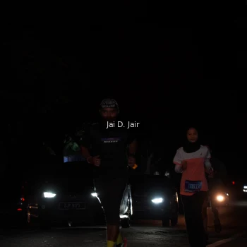 Runner Photo 1700422