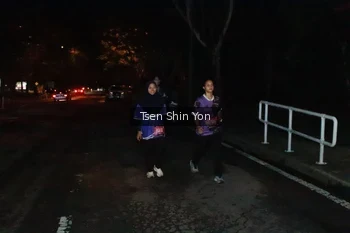 Runner Photo 1700429