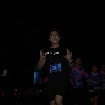 Runner Photo 1700533
