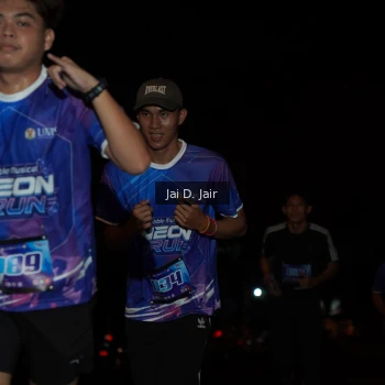 Runner Photo 1700552