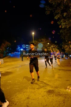 Runner Photo 1700646