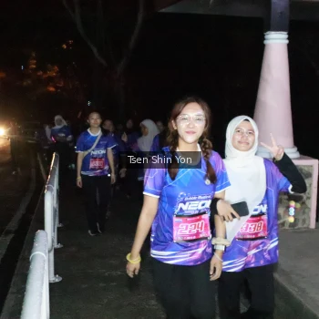 Runner Photo 1700648