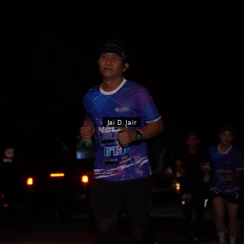 Runner Photo 1700657