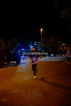 Runner Photo 1700680