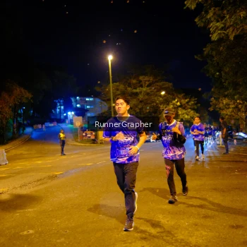 Runner Photo 1700703