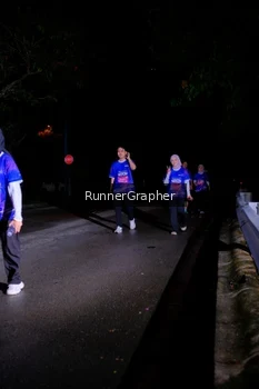 Runner Photo 1700705