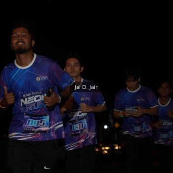 Runner Photo 1700708
