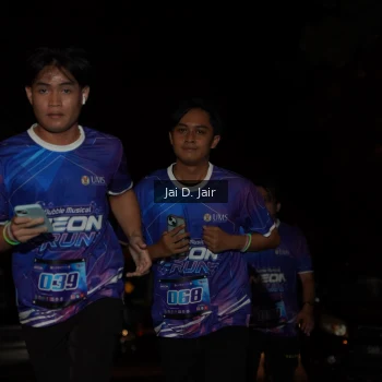 Runner Photo 1700715