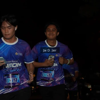 Runner Photo 1700716