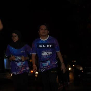 Runner Photo 1700723