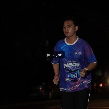 Runner Photo 1700738