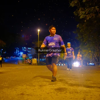 Runner Photo 1700769