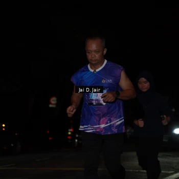 Runner Photo 1700782