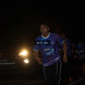 Runner Photo 1700873