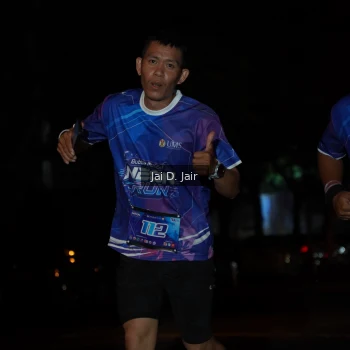 Runner Photo 1700898