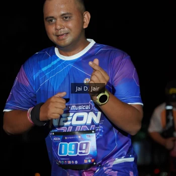 Runner Photo 1700903