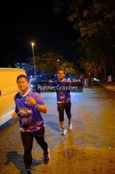 Runner Photo 1701005