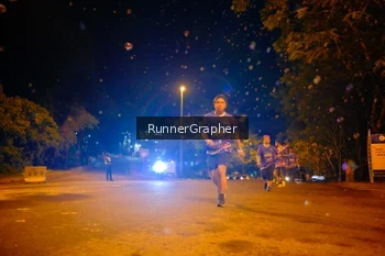 Runner Photo 1701165