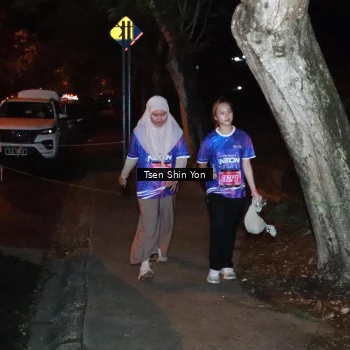 Runner Photo 1701353