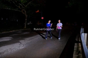 Runner Photo 1701376
