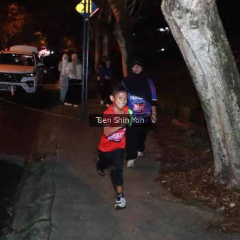 Runner Photo 1701401