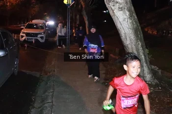 Runner Photo 1701405