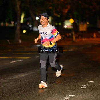Runner Photo 1701428