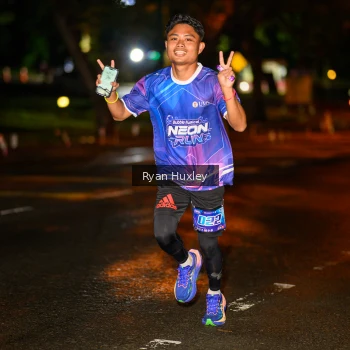 Runner Photo 1701447