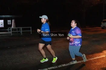 Runner Photo 1701473