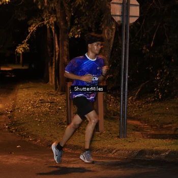 Runner Photo 1701506