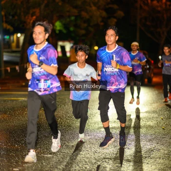 Runner Photo 1701512