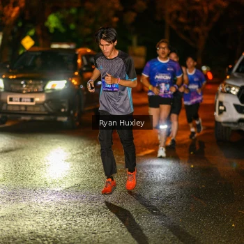Runner Photo 1701535