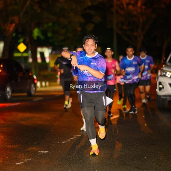 Runner Photo 1701537