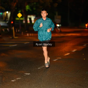 Runner Photo 1701559