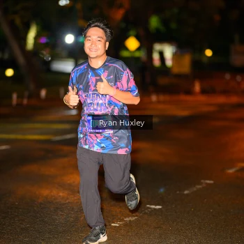 Runner Photo 1701572
