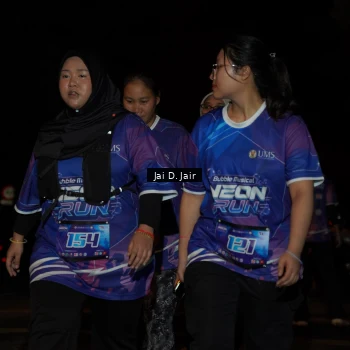 Runner Photo 1701590