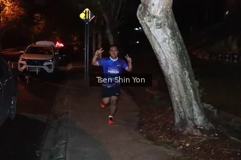 Runner Photo 1701637