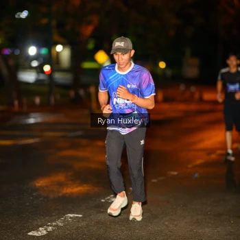 Runner Photo 1701638
