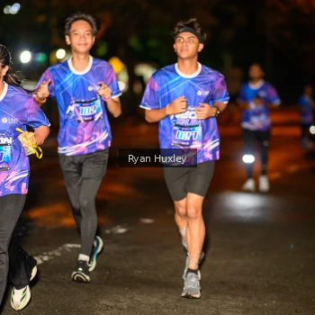 Runner Photo 1701749
