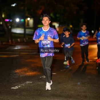 Runner Photo 1701783