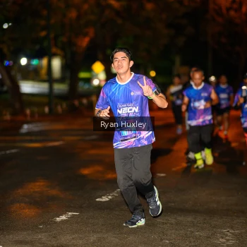 Runner Photo 1701797